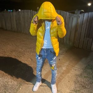 Meet your Posher, Deej